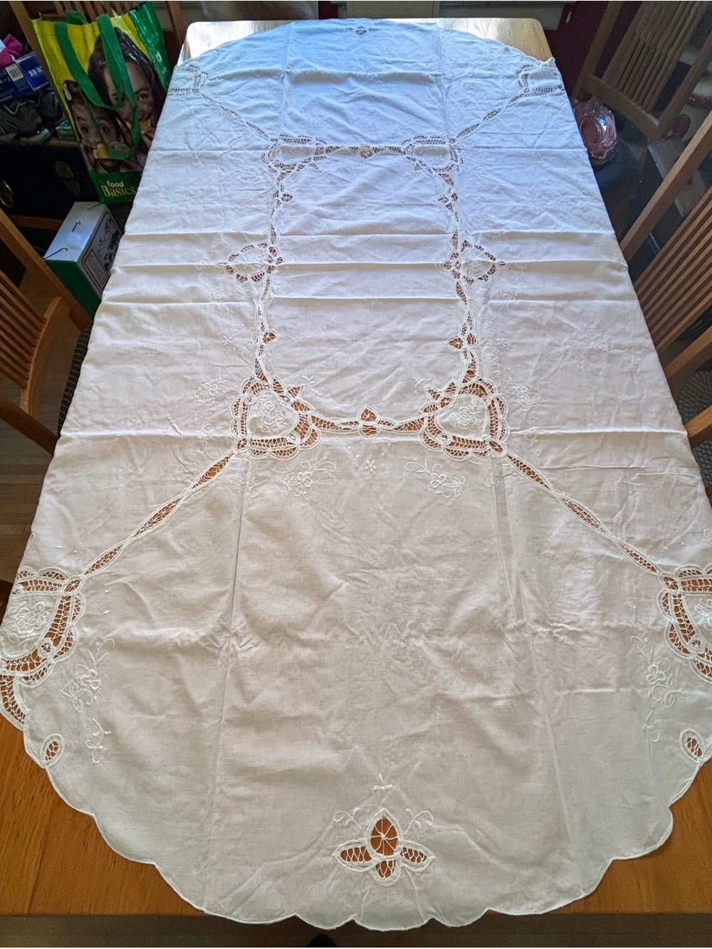 Vintage Battenburg Lace Tablecloth (72” x 90”) — Timeless Elegance